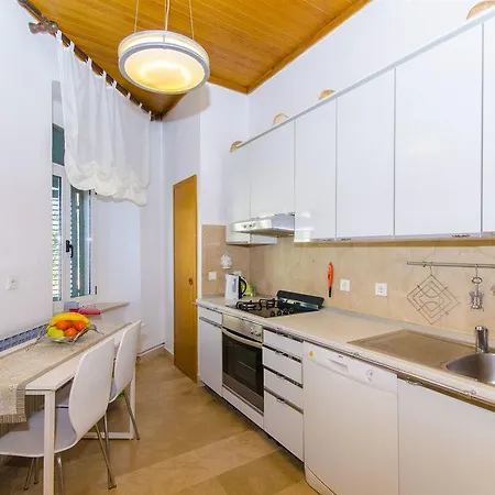 Jadranka Apartment *