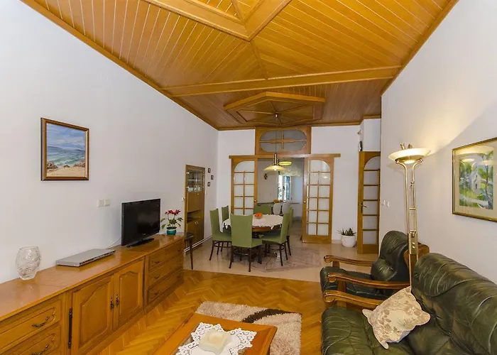 Jadranka Daire Makarska